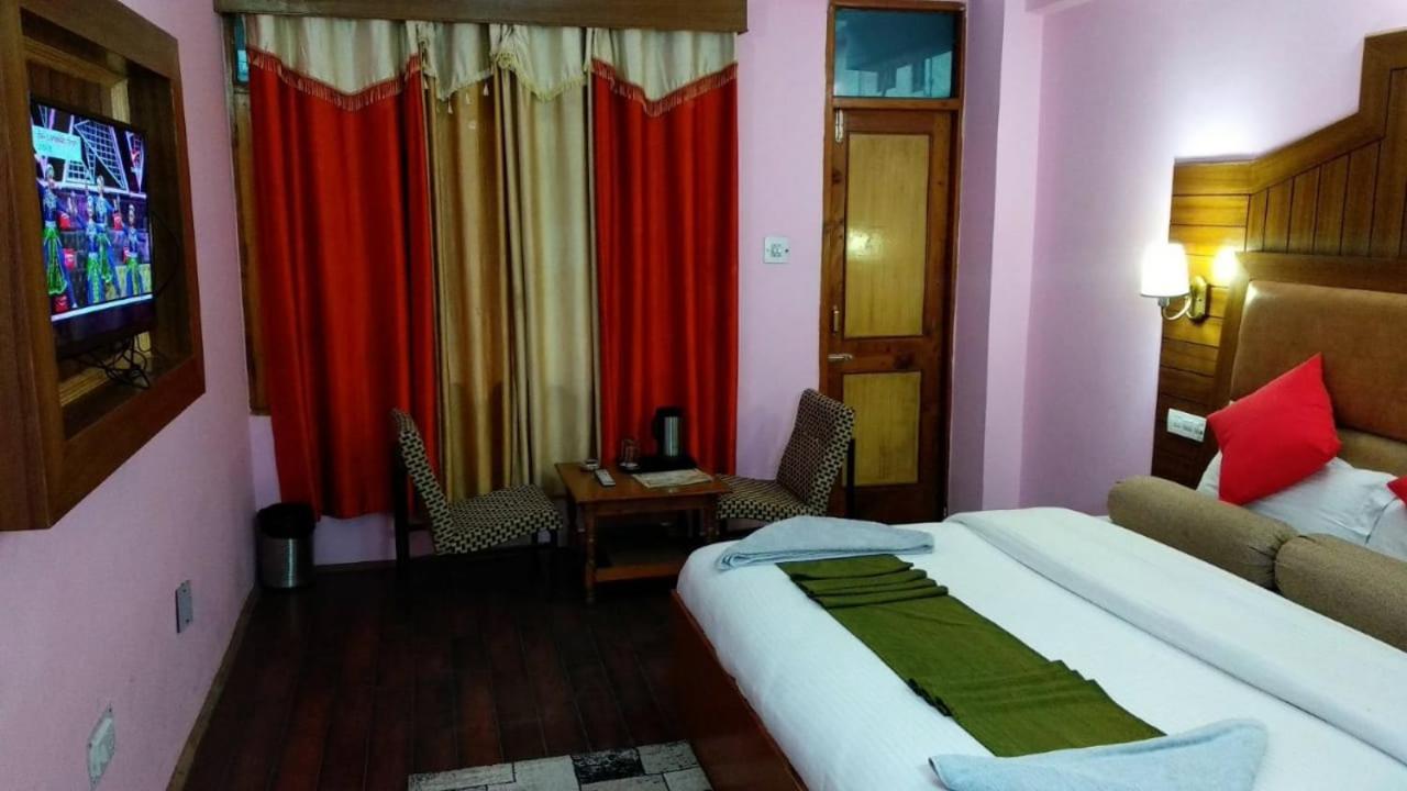 Dormico'S Hotel Snowbird Manāli Exterior foto