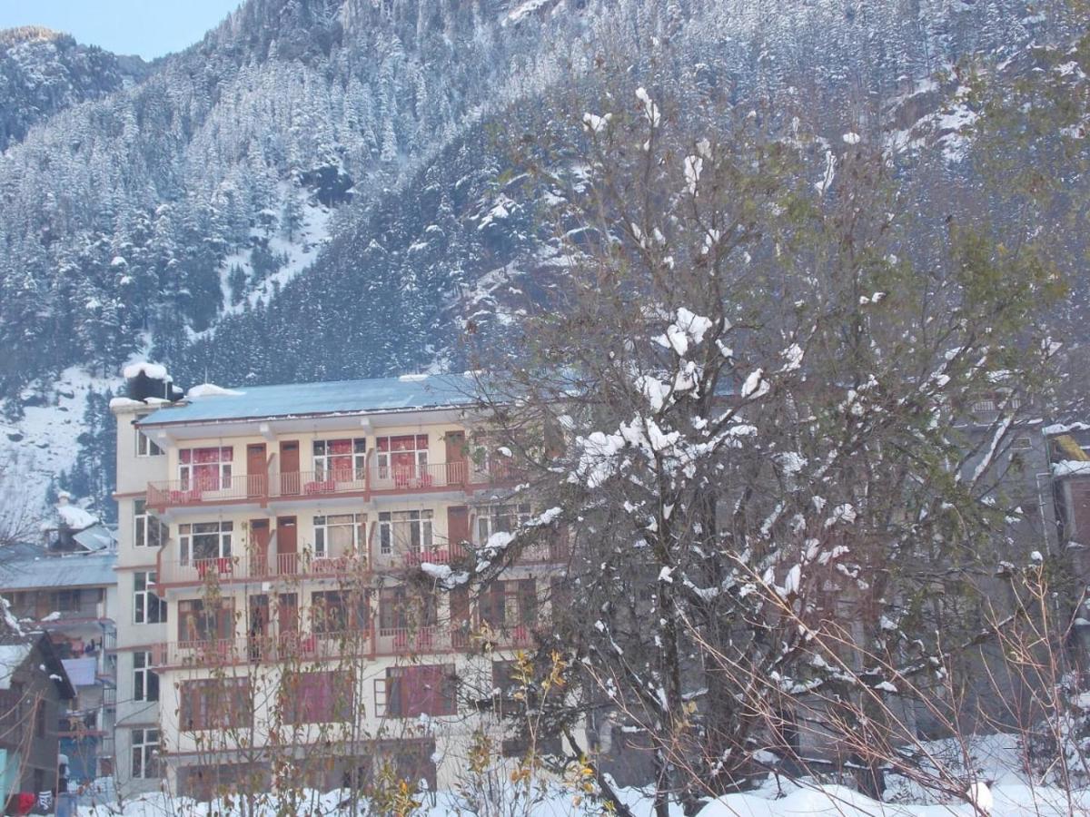 Dormico'S Hotel Snowbird Manāli Exterior foto